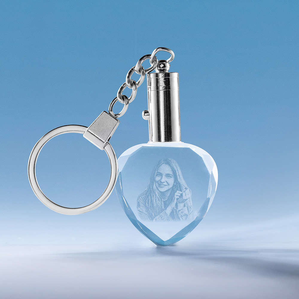 2D Rectangle or Heart-shaped Crystal Keychain 2D Rectangle or Heart-shaped Crystal Keychain