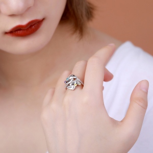 Engraved Baby Feet Birthstones Ring