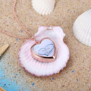 Colar personalizado de medalhão de coração de praia e floresta em ouro rosa