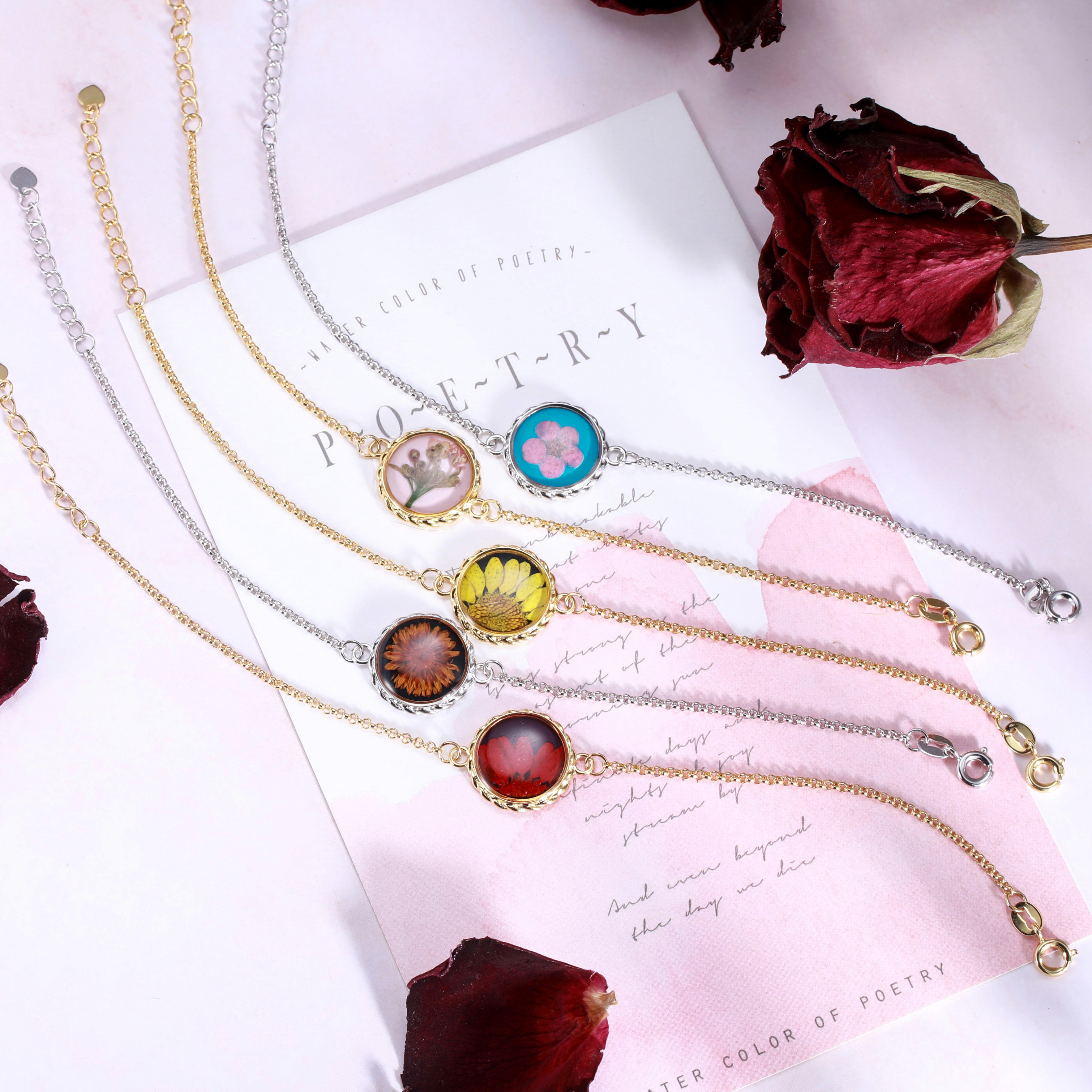 Pulseira de flores de nascimento personalizada para ela