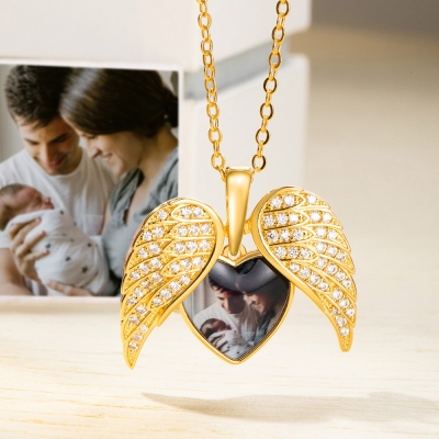 Personalisierte CZ Herzform Engelsflügel Halskette mit Foto, Herz Bild Anhänger Halskette, Engelsflügel Gedenkgeschenk Valentinstag Geburtstagsgeschenk, Geschenke für Frauen